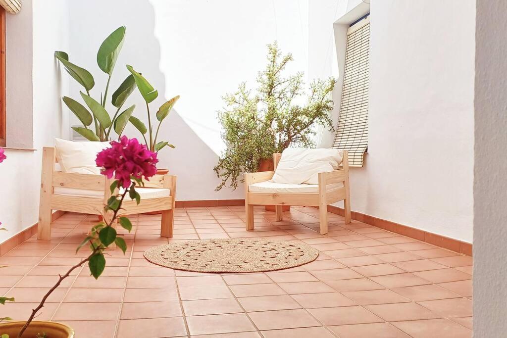 Serendipia: Tu Hogar En Este Blanco Pueblo Frigiliana Exterior foto