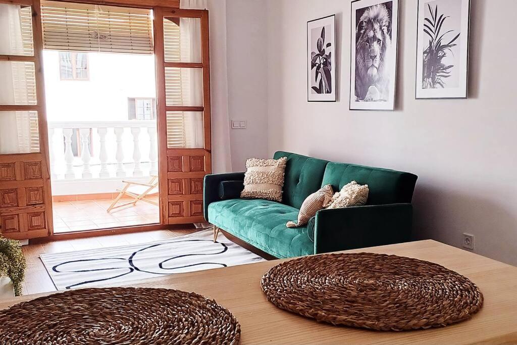 Serendipia: Tu Hogar En Este Blanco Pueblo Frigiliana Exterior foto