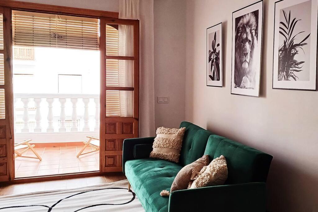 Serendipia: Tu Hogar En Este Blanco Pueblo Frigiliana Exterior foto